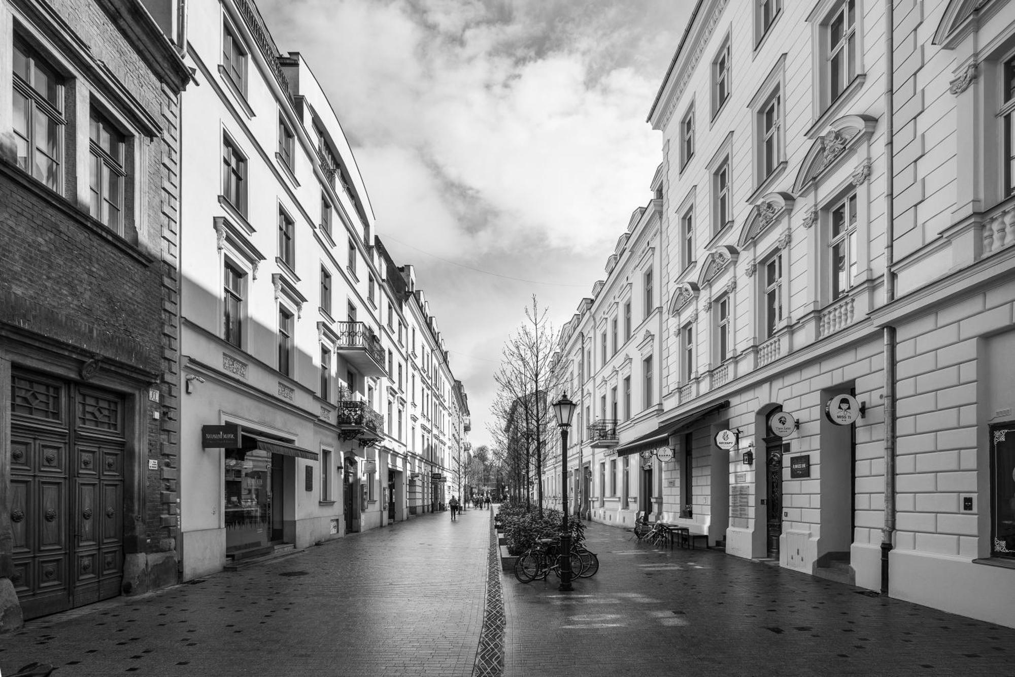 Krupnicza Modern Old Town Apartments - By Upstairs Краков Экстерьер фото